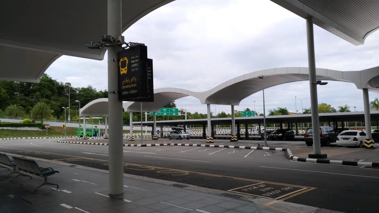 【ブルネイ】空港から市内へ安く移動するならバスがおすすめ
